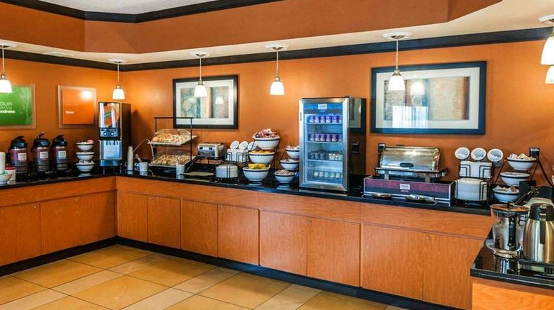 <b>Comfort Inn Restaurant</b>. Images powered by <a href="https://iceportal.shijigroup.com/" title="IcePortal" target="_blank">IcePortal</a>.