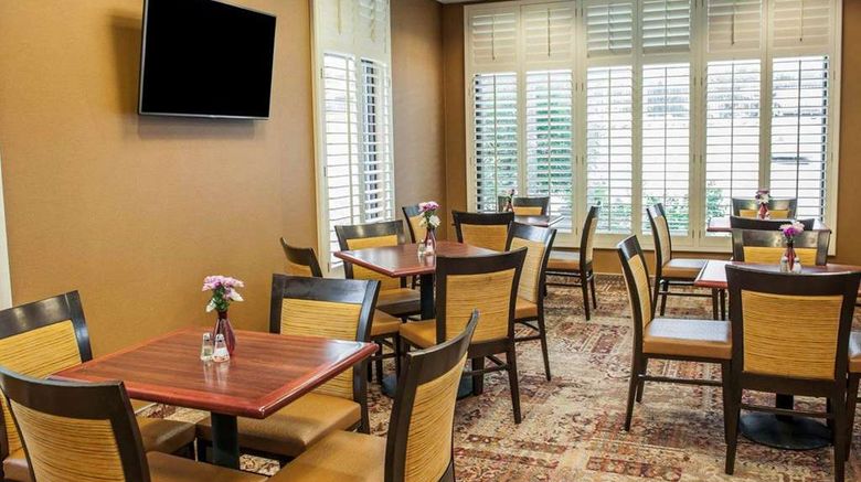 <b>Comfort Inn Restaurant</b>. Images powered by <a href="https://iceportal.shijigroup.com/" title="IcePortal" target="_blank">IcePortal</a>.