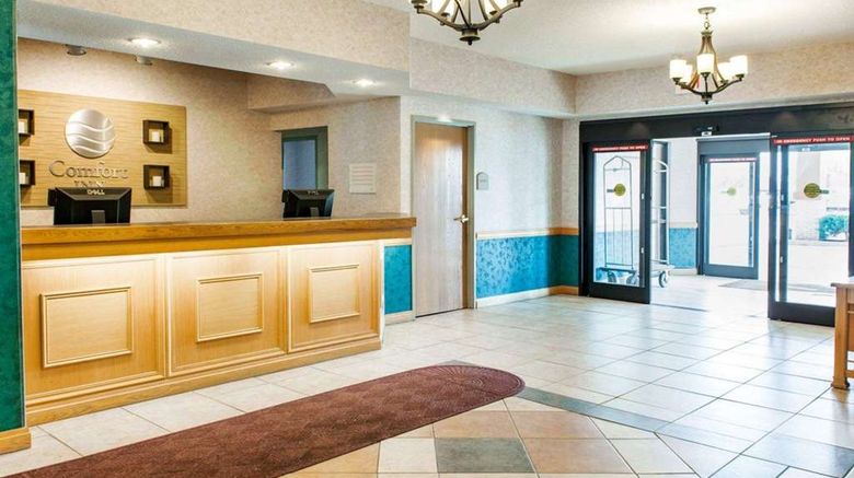 <b>Comfort Inn at Goshen Lobby</b>. Images powered by <a href="https://iceportal.shijigroup.com/" title="IcePortal" target="_blank">IcePortal</a>.