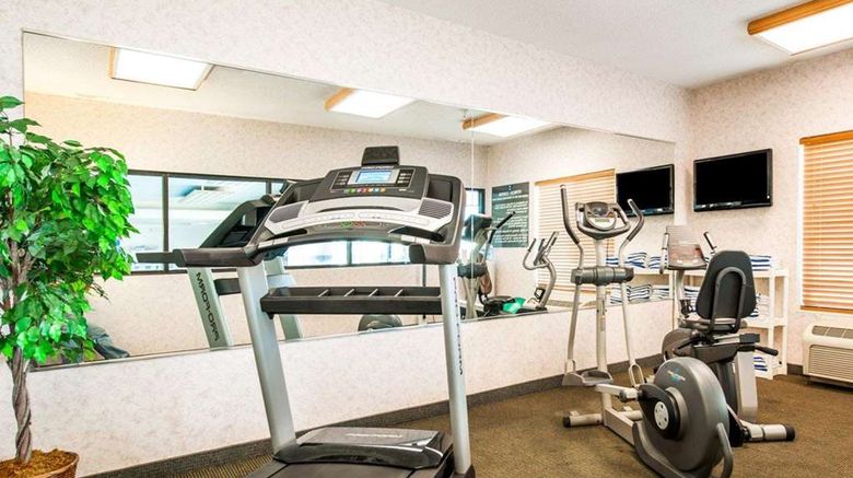 <b>Comfort Inn at Goshen Health</b>. Images powered by <a href="https://iceportal.shijigroup.com/" title="IcePortal" target="_blank">IcePortal</a>.