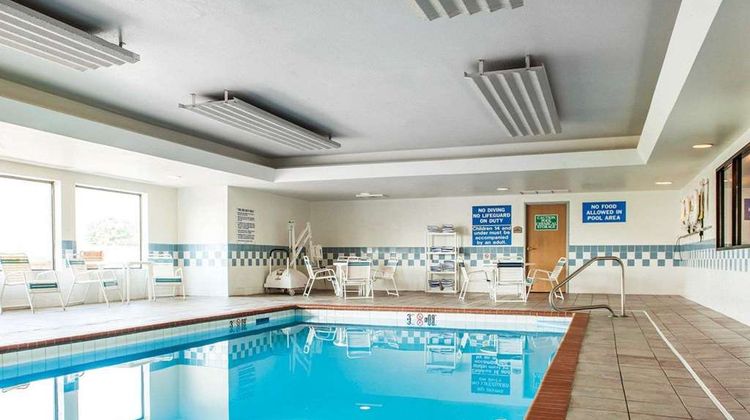 Comfort Inn at Goshen Pool