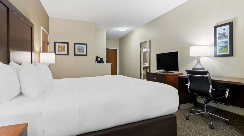 <b>Comfort Inn Room</b>. Images powered by <a href="https://iceportal.shijigroup.com/" title="IcePortal" target="_blank">IcePortal</a>.