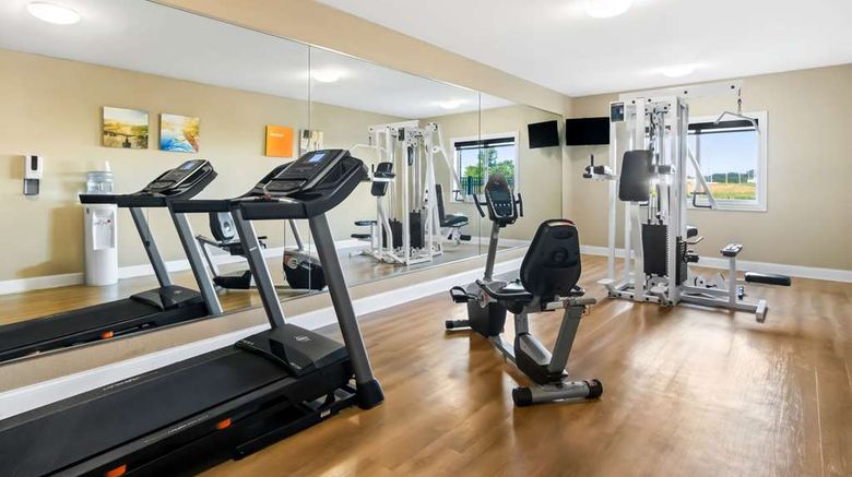 <b>Comfort Inn Health</b>. Images powered by <a href="https://iceportal.shijigroup.com/" title="IcePortal" target="_blank">IcePortal</a>.