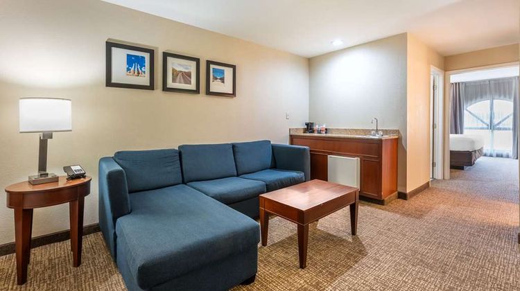 Comfort Inn Suite