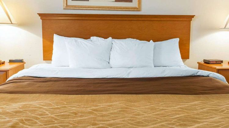 Quality Inn Rushville Room