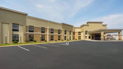 Clarion Inn & Suites Evansville
