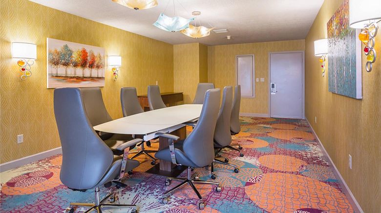 <b>Clarion Inn & Suites Evansville Meeting</b>. Images powered by <a href="https://iceportal.shijigroup.com/" title="IcePortal" target="_blank">IcePortal</a>.