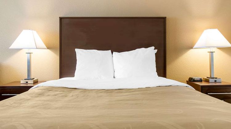 Quality Inn Noblesville Room