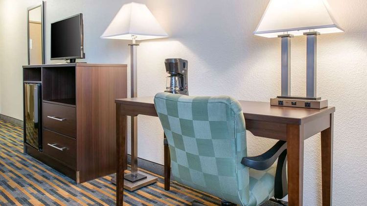 Quality Inn Noblesville Room