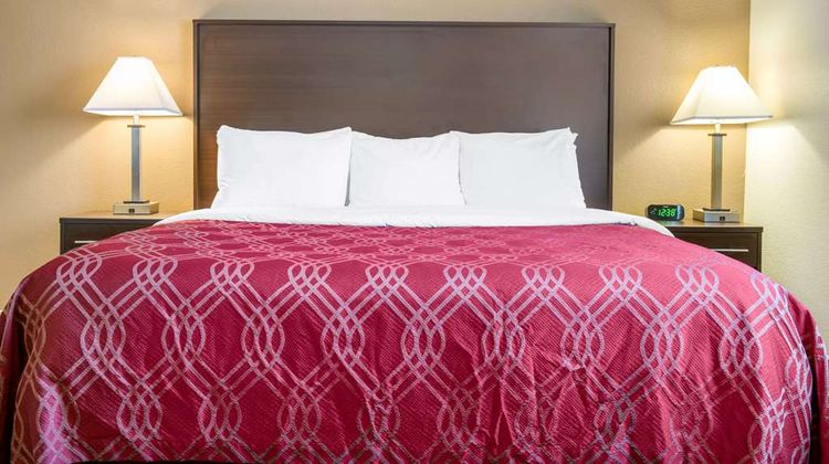 Quality Inn Noblesville Suite