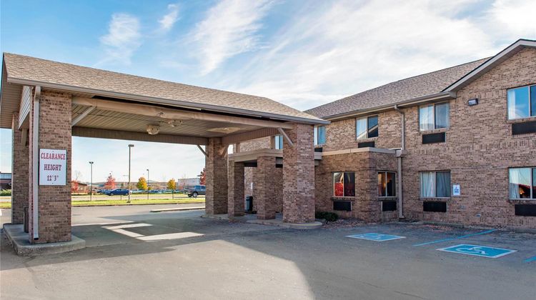 Quality Inn Noblesville Exterior