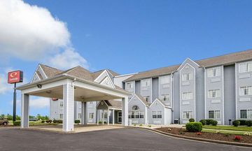 Econo Lodge Inn and Suites Evansville East