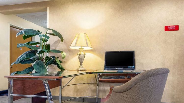 Econo Lodge Inn and Suites Evansville East Other