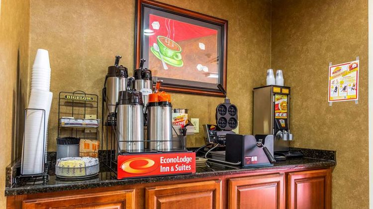 Econo Lodge Inn and Suites Evansville East Restaurant