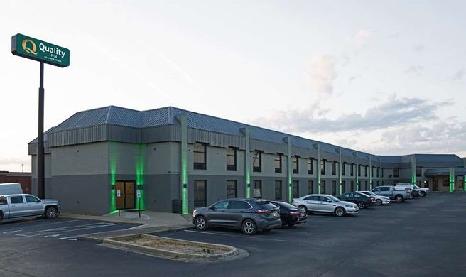 Quality Inn Exterior