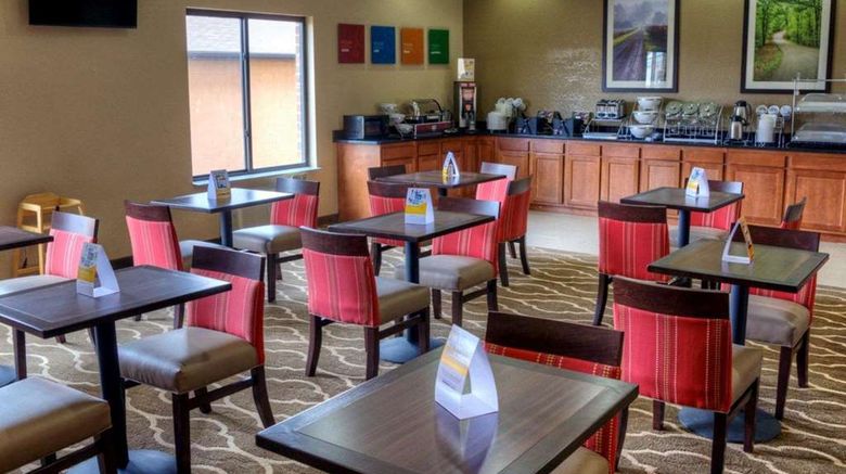 <b>Comfort Suites Plymouth Near US-30 Restaurant</b>. Images powered by <a href="https://iceportal.shijigroup.com/" title="IcePortal" target="_blank">IcePortal</a>.
