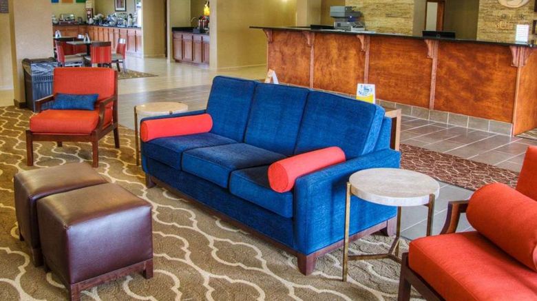 <b>Comfort Suites Plymouth Near US-30 Lobby</b>. Images powered by <a href="https://iceportal.shijigroup.com/" title="IcePortal" target="_blank">IcePortal</a>.