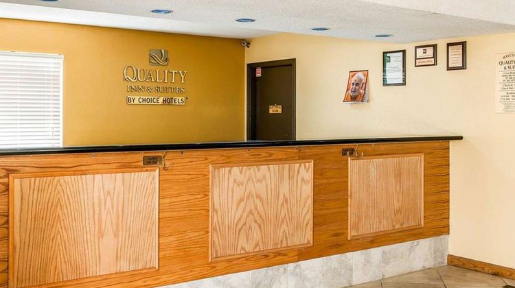 Quality Inn Lobby