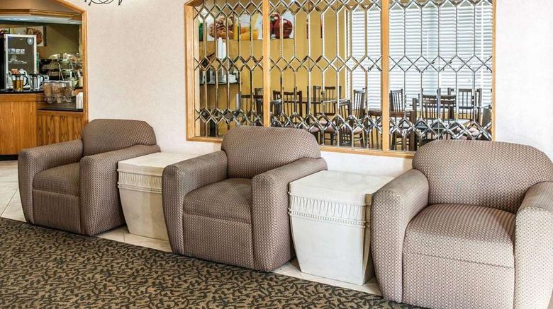 <b>Quality Inn Lobby</b>. Images powered by <a href="https://iceportal.shijigroup.com/" title="IcePortal" target="_blank">IcePortal</a>.