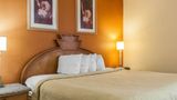 <b>Quality Inn Suite</b>. Images powered by <a href="https://iceportal.shijigroup.com/" title="IcePortal" target="_blank">IcePortal</a>.