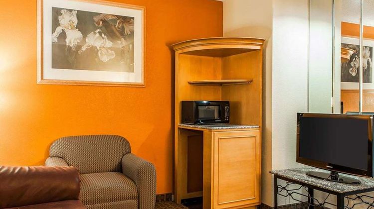 Quality Inn Suite