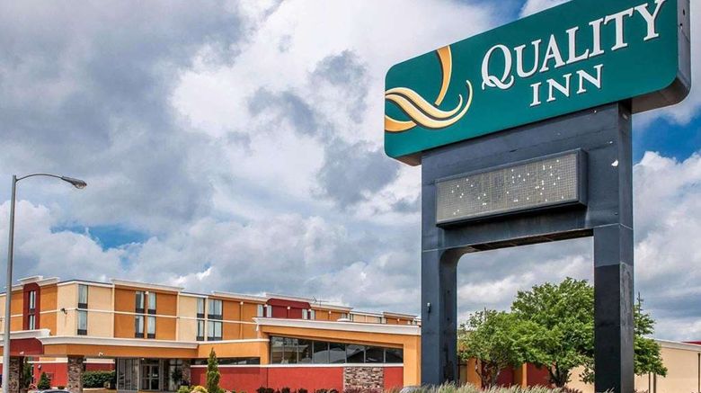 <b>Quality Inn Exterior</b>. Images powered by <a href="https://iceportal.shijigroup.com/" title="IcePortal" target="_blank">IcePortal</a>.