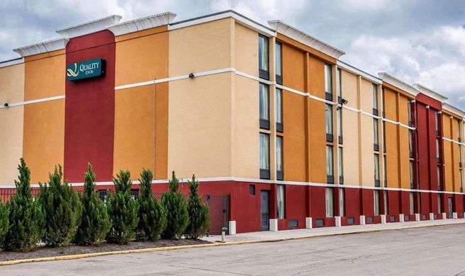 Quality Inn Exterior