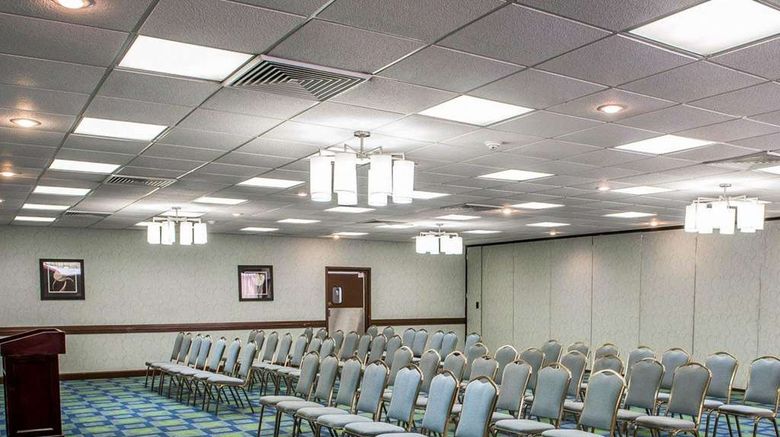 <b>Quality Inn Meeting</b>. Images powered by <a href="https://iceportal.shijigroup.com/" title="IcePortal" target="_blank">IcePortal</a>.