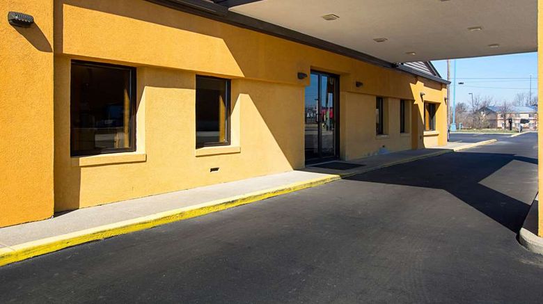 <b>Quality Inn Exterior</b>. Images powered by <a href="https://iceportal.shijigroup.com/" title="IcePortal" target="_blank">IcePortal</a>.