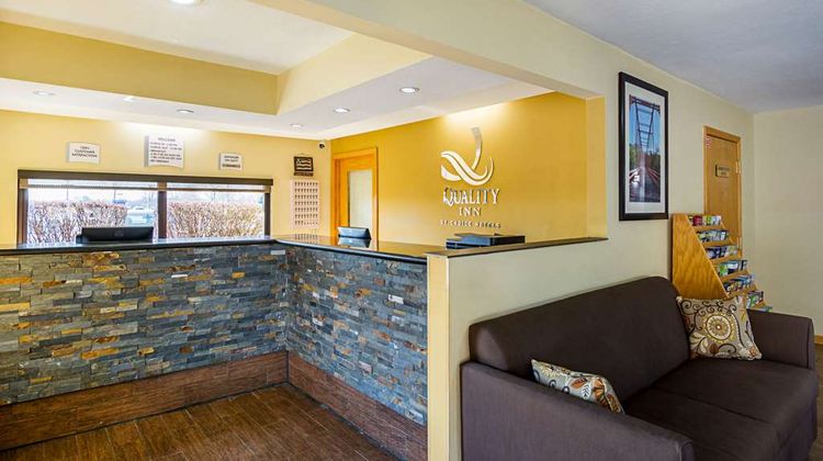 Quality Inn Lobby