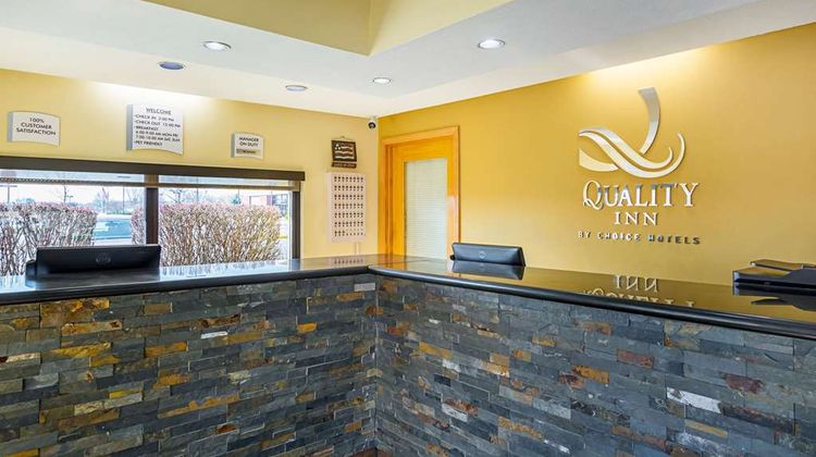 Quality Inn Lobby