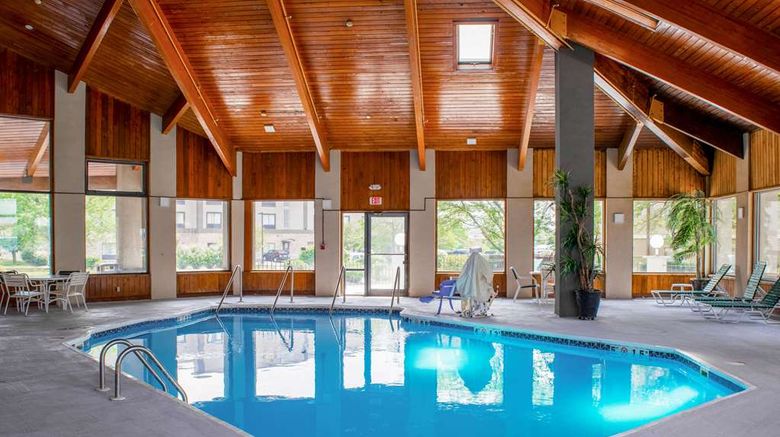 <b>Quality Inn Plainfield Pool</b>. Images powered by <a href="https://iceportal.shijigroup.com/" title="IcePortal" target="_blank">IcePortal</a>.