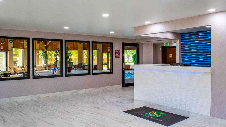 <b>Quality Inn Plainfield Lobby</b>. Images powered by <a href="https://iceportal.shijigroup.com/" title="IcePortal" target="_blank">IcePortal</a>.