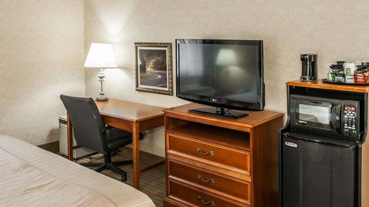 Quality Inn Indianapolis Suite