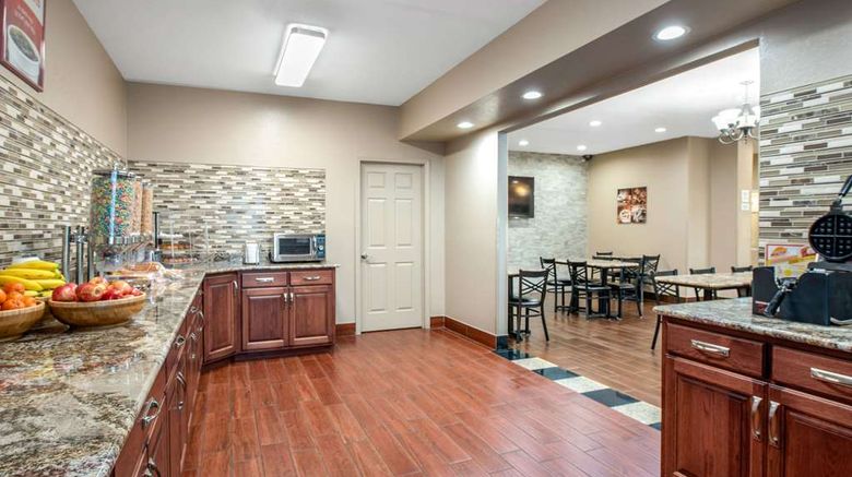 <b>Econo Lodge Shelbyville Restaurant</b>. Images powered by <a href="https://iceportal.shijigroup.com/" title="IcePortal" target="_blank">IcePortal</a>.