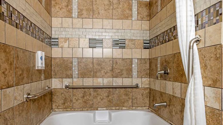 <b>Econo Lodge Shelbyville Suite</b>. Images powered by <a href="https://iceportal.shijigroup.com/" title="IcePortal" target="_blank">IcePortal</a>.