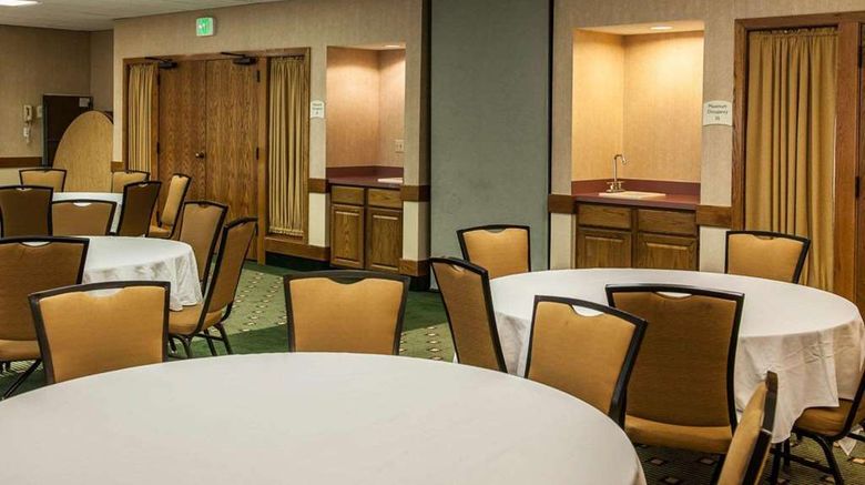 <b>Quality Inn & Suites, Goshen Meeting</b>. Images powered by <a href="https://iceportal.shijigroup.com/" title="IcePortal" target="_blank">IcePortal</a>.