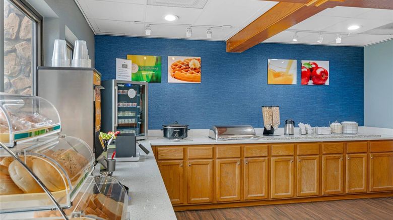 <b>Quality Inn & Suites, Goshen Restaurant</b>. Images powered by <a href="https://iceportal.shijigroup.com/" title="IcePortal" target="_blank">IcePortal</a>.