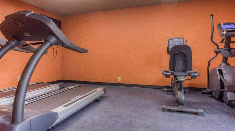 Comfort Inn & Suites Evansville Airport Health