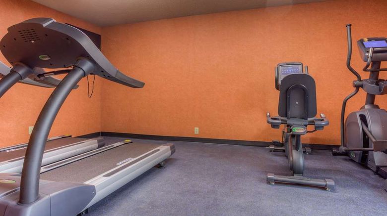 <b>Comfort Inn & Suites Evansville Airport Health</b>. Images powered by <a href="https://iceportal.shijigroup.com/" title="IcePortal" target="_blank">IcePortal</a>.
