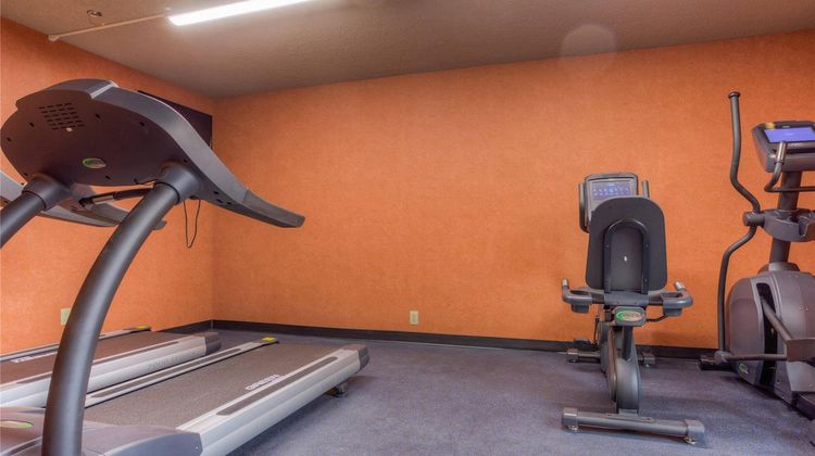 Comfort Inn & Suites Evansville Airport Health