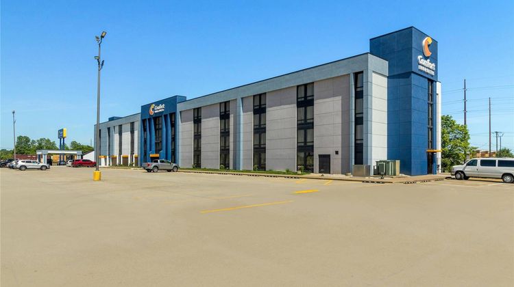 Comfort Inn & Suites Evansville Airport Exterior