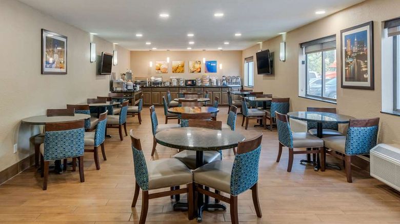<b>Comfort Inn Indianapolis South Restaurant</b>. Images powered by <a href="https://iceportal.shijigroup.com/" title="IcePortal" target="_blank">IcePortal</a>.