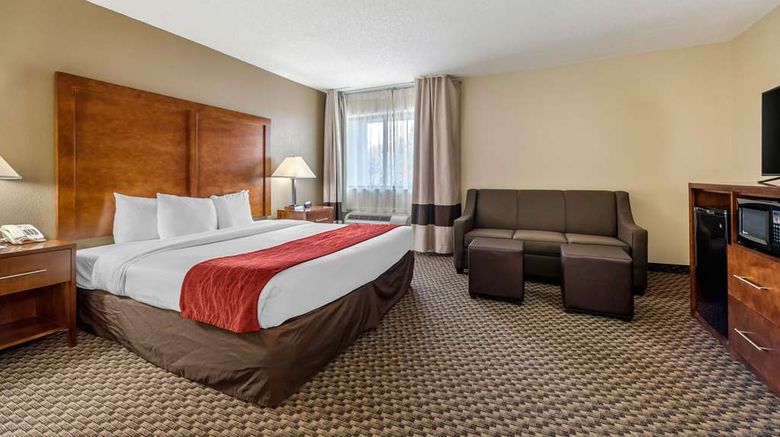 <b>Comfort Inn Indianapolis South Suite</b>. Images powered by <a href="https://iceportal.shijigroup.com/" title="IcePortal" target="_blank">IcePortal</a>.