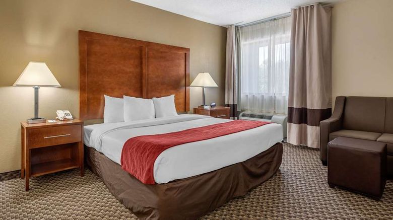 <b>Comfort Inn Indianapolis South Suite</b>. Images powered by <a href="https://iceportal.shijigroup.com/" title="IcePortal" target="_blank">IcePortal</a>.