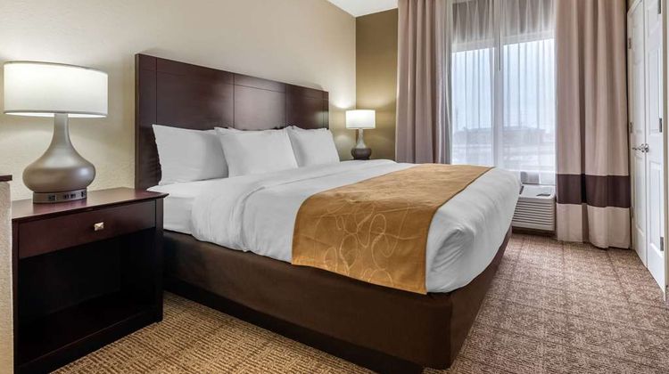 Comfort Suites Lafayette Suite