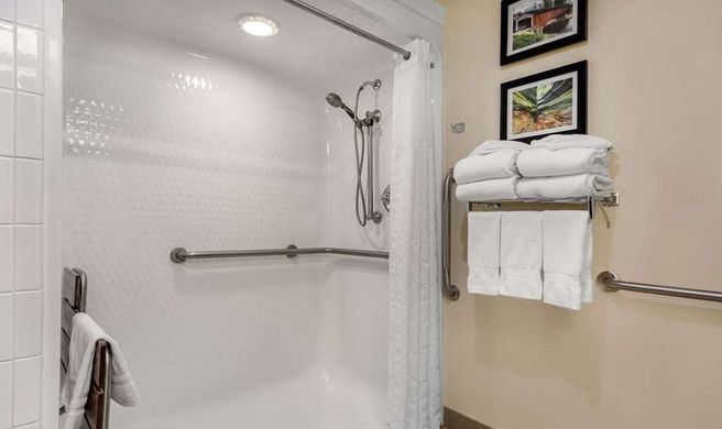 Comfort Suites Lafayette Room
