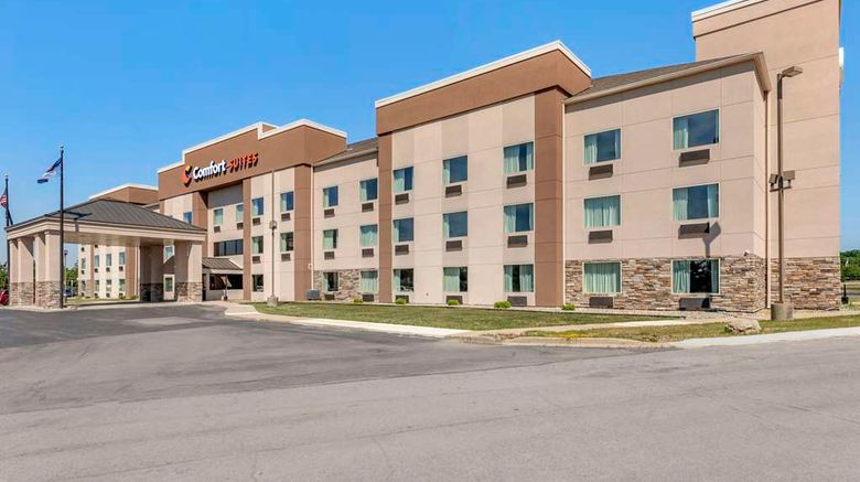 <b>Comfort Suites Exterior</b>. Images powered by <a href="https://iceportal.shijigroup.com/" title="IcePortal" target="_blank">IcePortal</a>.