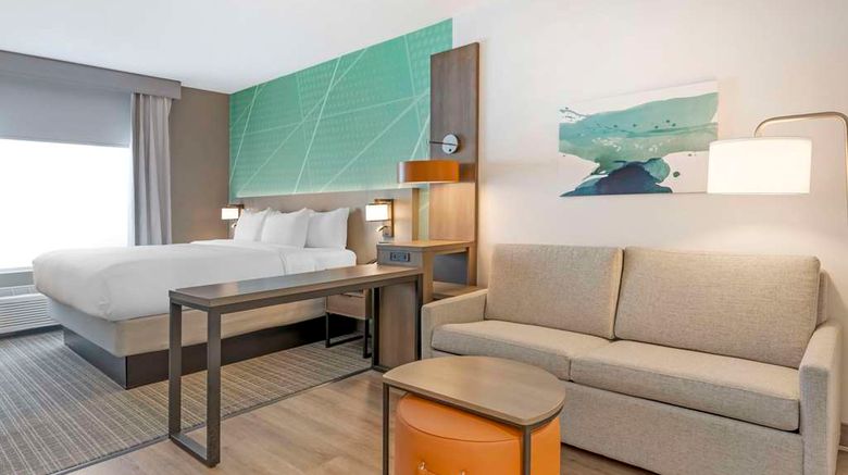<b>Comfort Suites Room</b>. Images powered by <a href="https://iceportal.shijigroup.com/" title="IcePortal" target="_blank">IcePortal</a>.
