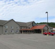 Quality Inn Exterior